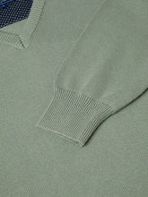 Load image into Gallery viewer, DG&#39;s Drifter V-neck Sweater Green
