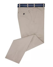 Load image into Gallery viewer, DG&#39;s Drifter Driscoll Chino Sand
