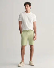 Load image into Gallery viewer, 2009027/Short          Sweatshort 345 Milky Matcha
