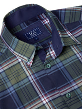 Load image into Gallery viewer, Daniel Grahame Green Geneva Long Sleeve Casual Shirt 14405/ 37 Green
