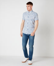 Load image into Gallery viewer, Shirt 17965ss/22 Light Blue
