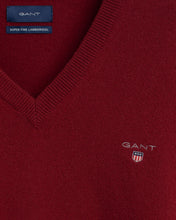 Load image into Gallery viewer, V-Neck Sweater 8010520/Lambswool 604 Plumped Red
