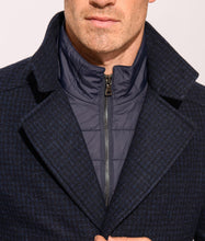 Load image into Gallery viewer, Coat J007sb/290 Navy Check
