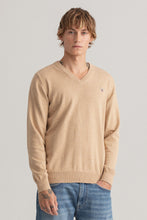 Load image into Gallery viewer, Gant Classic Cotton V-Neck 8030552
