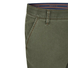 Load image into Gallery viewer, Men&#39;s chino, cotton, stretch 7015/72 Garvey Green
